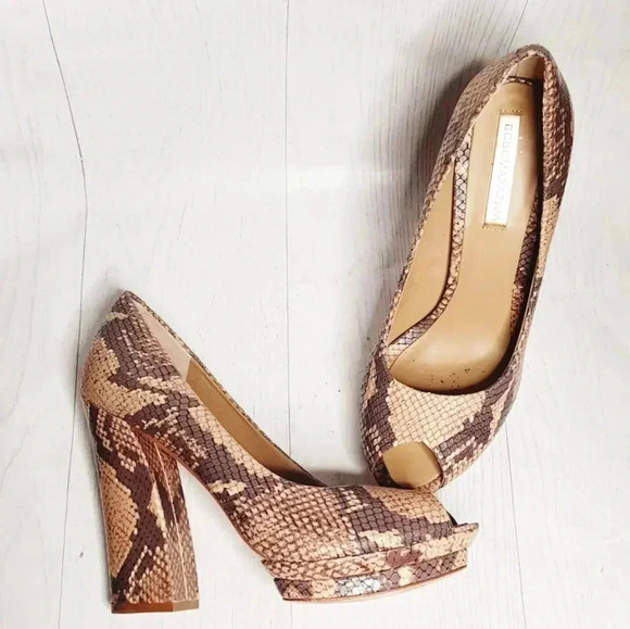 BCBG Peep  Toe Platform Wedge Heel Animal Print - Picture 2 of 6